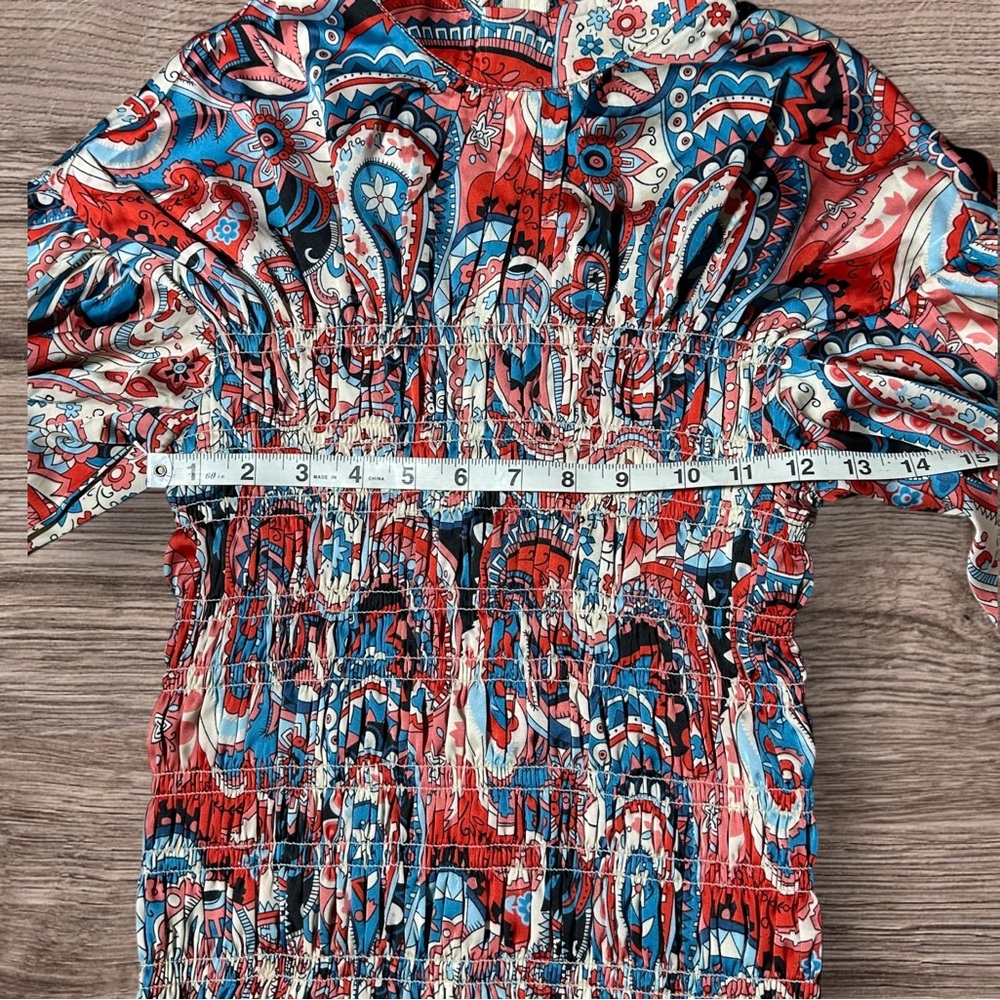 Women’s Pastel Stretchy Paisley Smocked Blouse Size Large - Picture 3 of 12